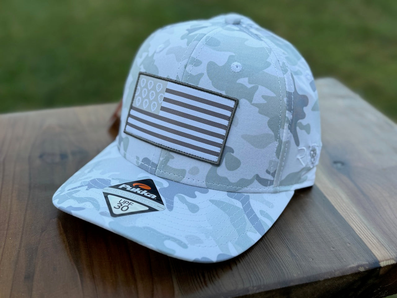 ROAR USA/BE STRONG AND COURAGEOUS TRIBUTE PERFORMANCE HAT